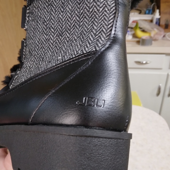 NWT- JBU Women's Northgate Waterproof Boots Booties Size 6 - Picture 8 of 11